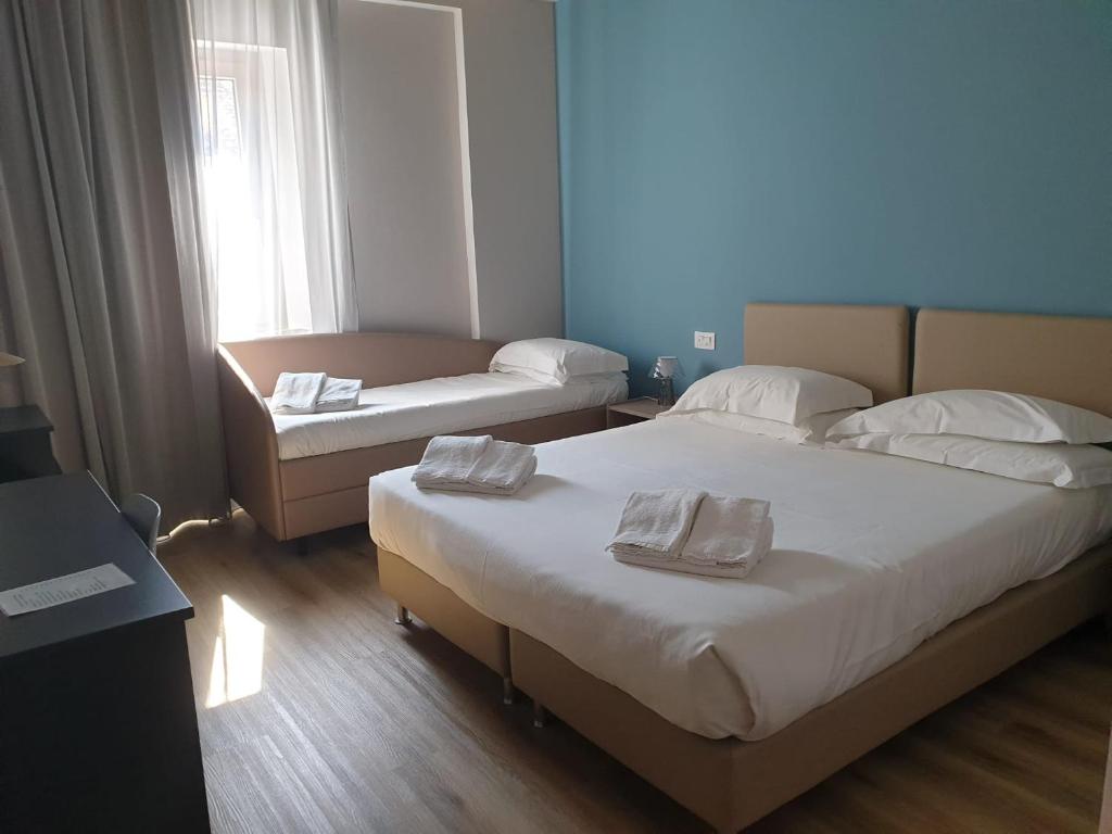 Hotel De La Ville depandance di Hotel Augustus - Standard Family Room