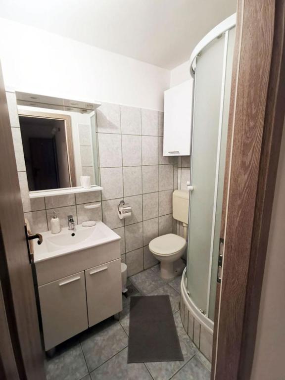 Koupelna v ubytování Apartmani Divić