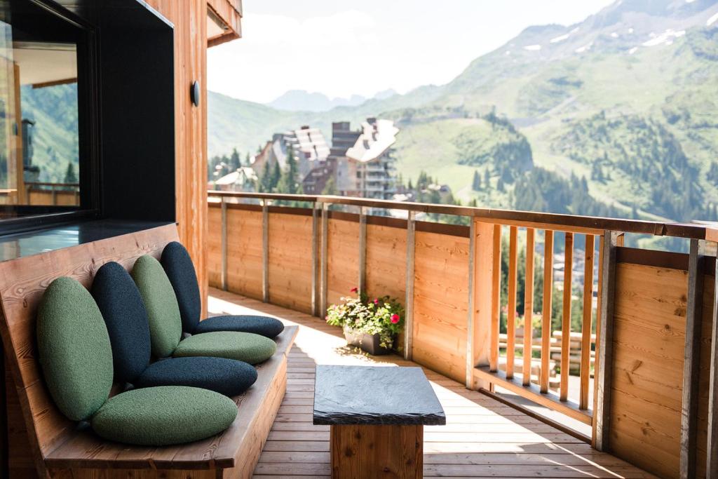 Nespecifikovaný výhled na hory nebo výhled na hory při pohledu z hotelu