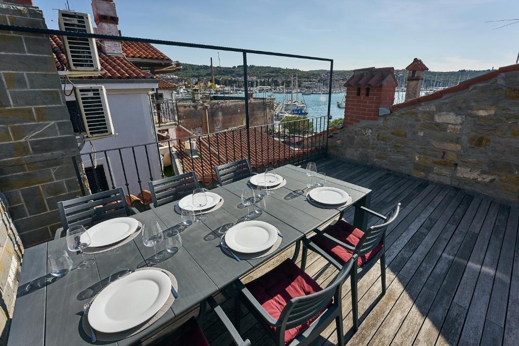 Sea View Terrace Apartment, Izola (updated prices 2024)