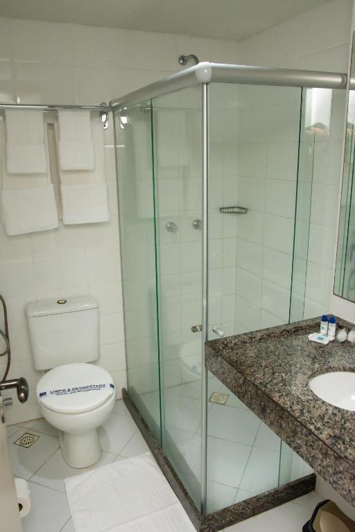 Um banheiro em VOA Ambassador Flat