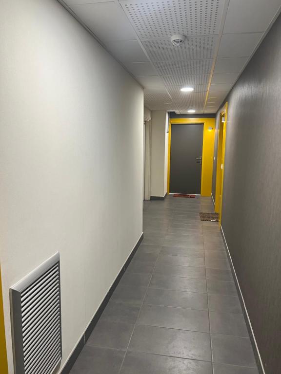 Résidence neuve le K 10 mn gare, parking , tram - 13