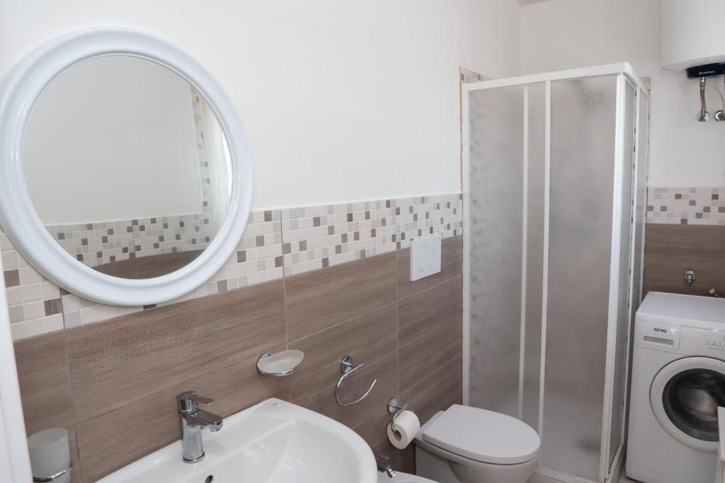 A bathroom at Villa Bella