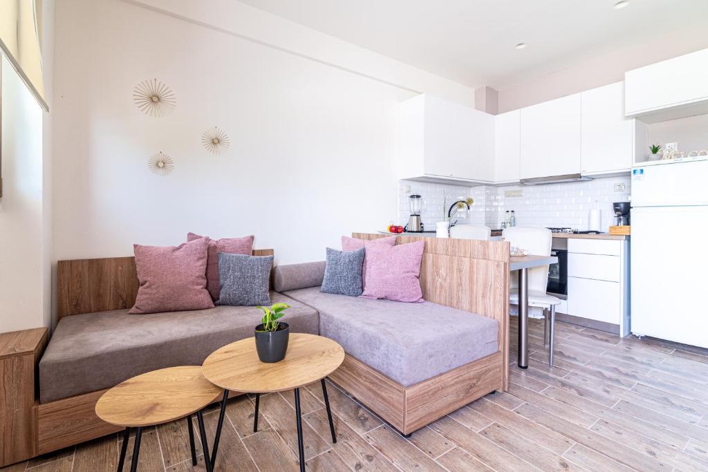 Cozy House with Pool near Beach - Appartement D'une Chambre
