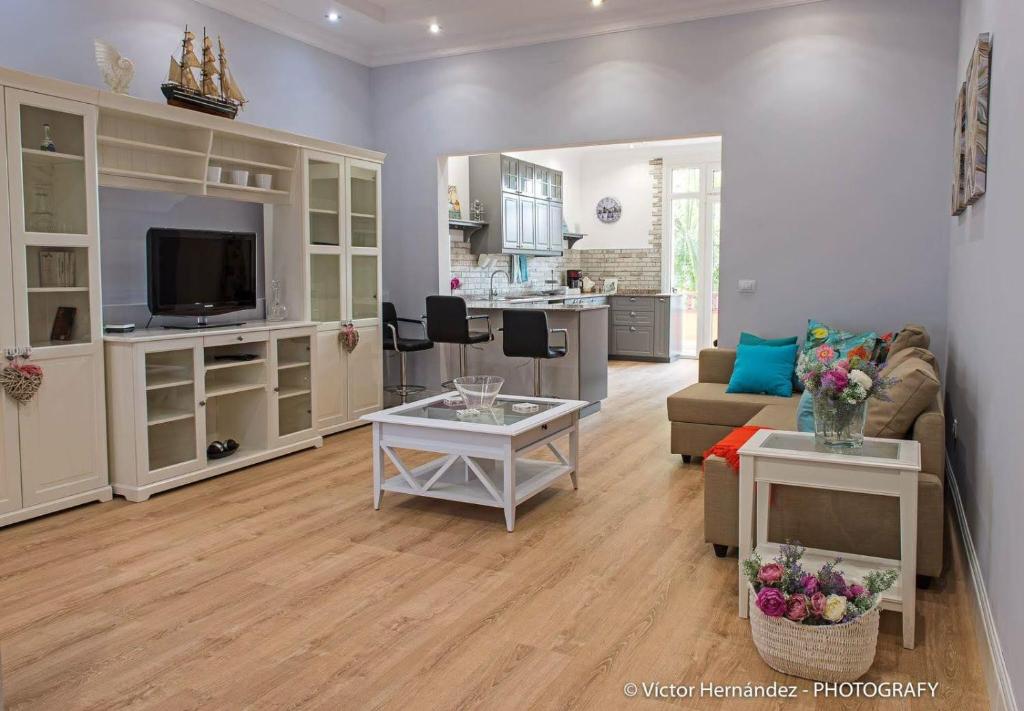 Living House
