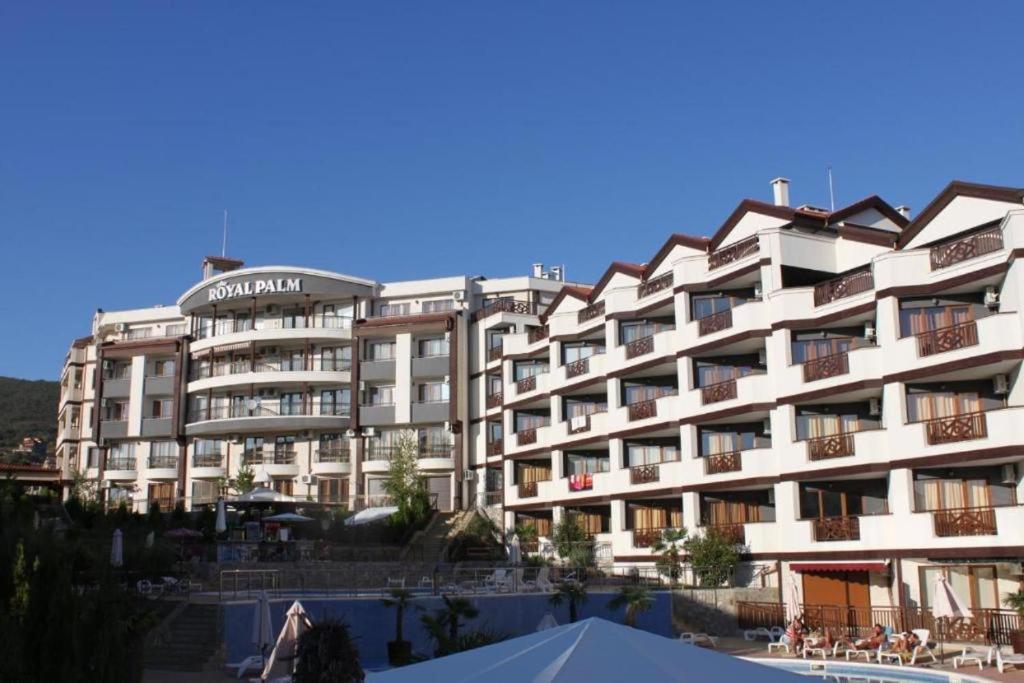 Το κτήριο όπου στεγάζεται  το διαμέρισμα