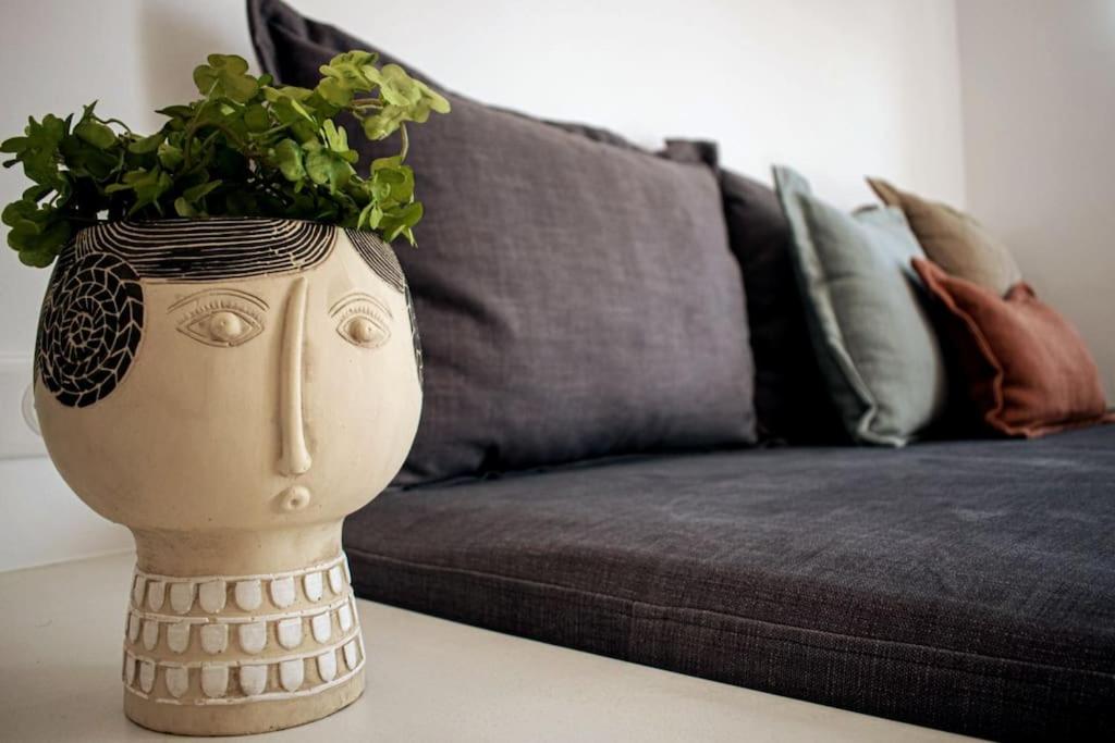 Posedenie v ubytovaní Aurora Apartment (Pera Gialos)