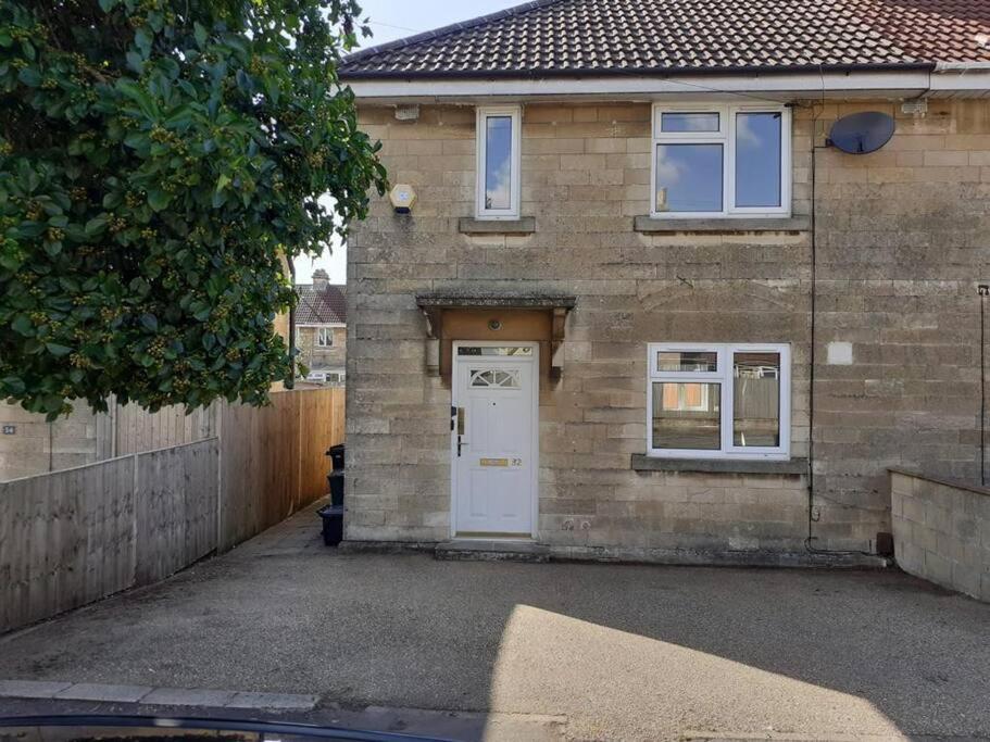 Charming 4 bed house in Bath