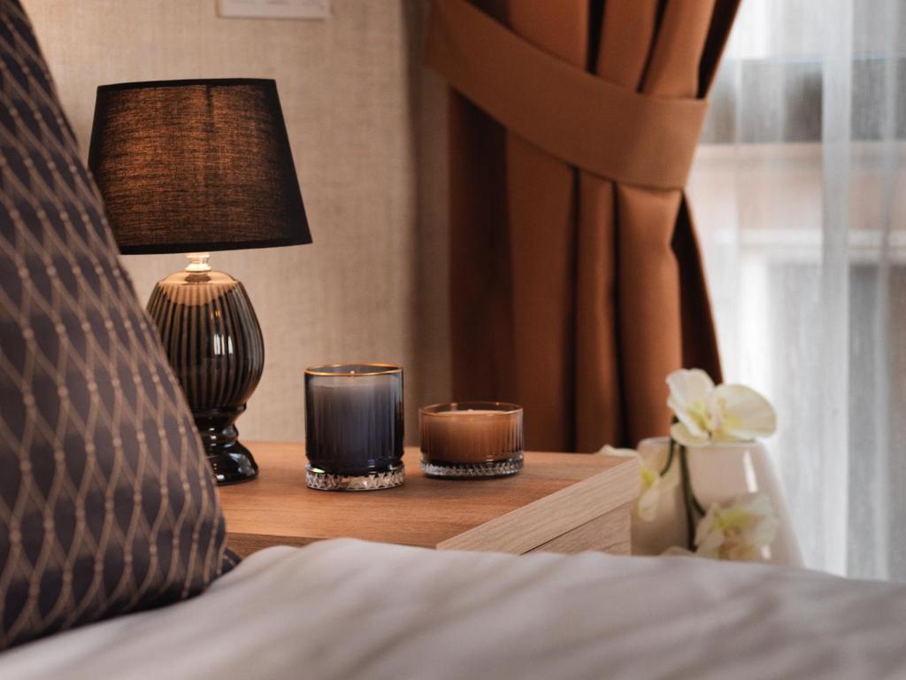 A bed or beds in a room at Jaff Hotels & Spa Nisantasi