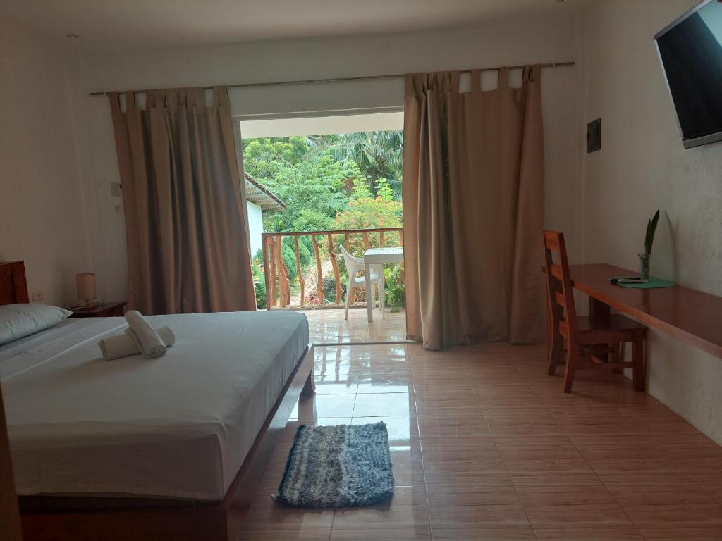 Becano Restobar and Resort - Eenpersoonskamer Met Uitzicht Op Het Zwembad