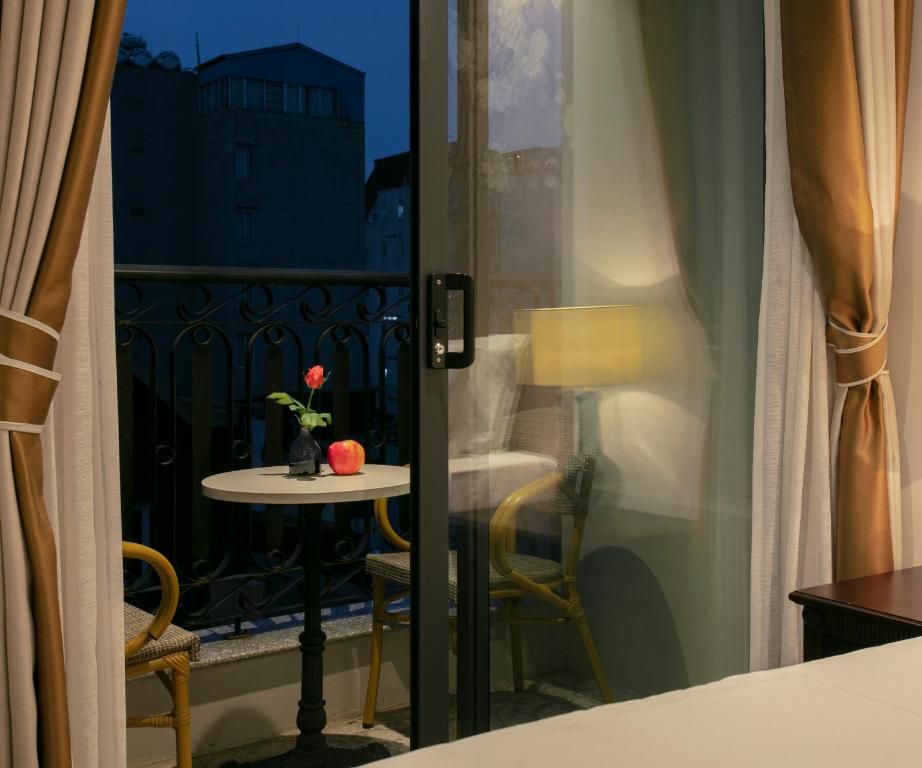 Golden Legend Boutique Hotel - 18