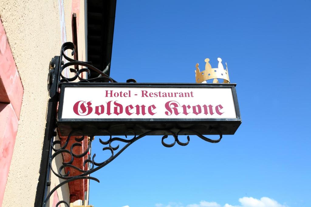 Certifikát, hodnocení, plakát nebo jiný dokument vystavený v ubytování Goldene Krone