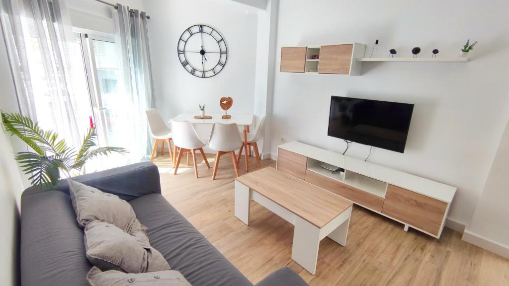 EA! Las Arenas Family 90m, Torre del Mar – Updated 2022 Prices
