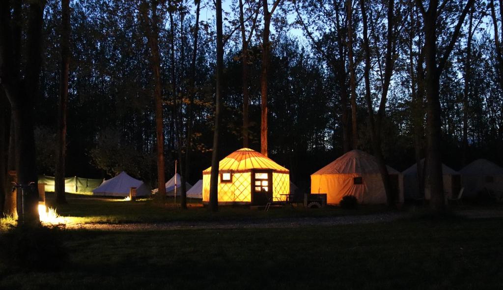 Gallery image of Öko Kemping és Glamping Tiszadada in Tiszadada