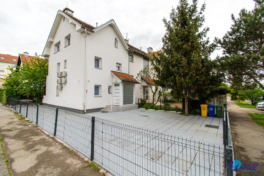 Budova, kde se apartmán nachází