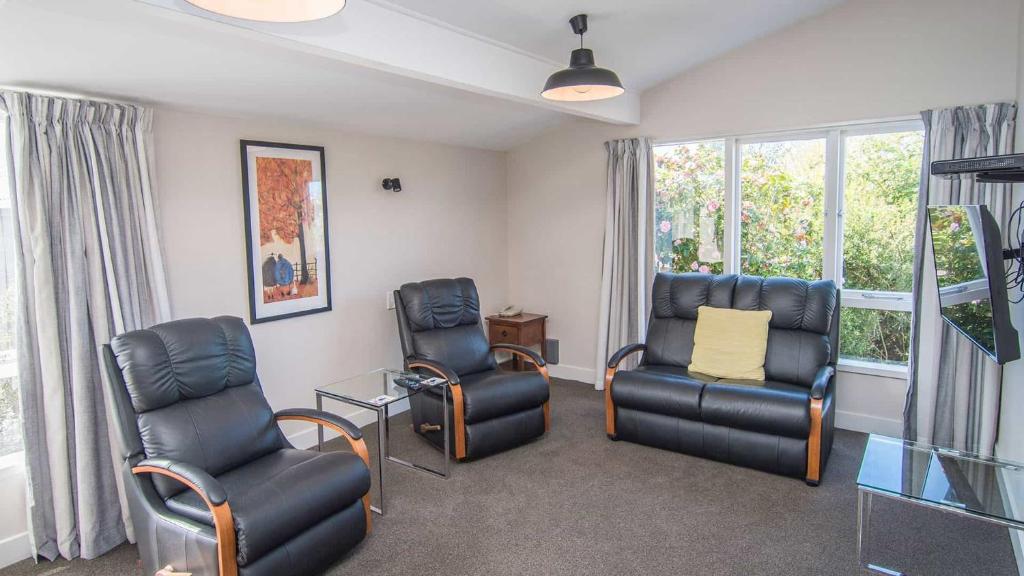 Cedar Lodge Motel - Resim 36