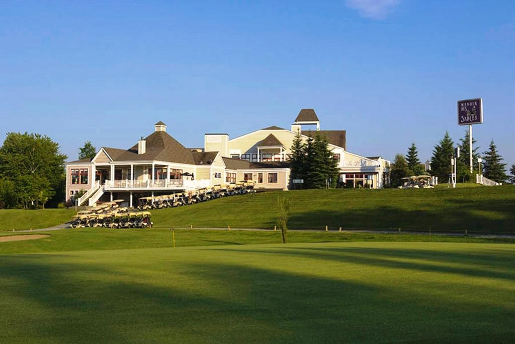 Golf v hotelu nebo okolí