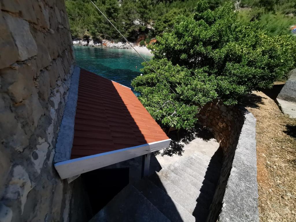Bazén v ubytovaní Kamena kućica alebo v jeho blízkosti