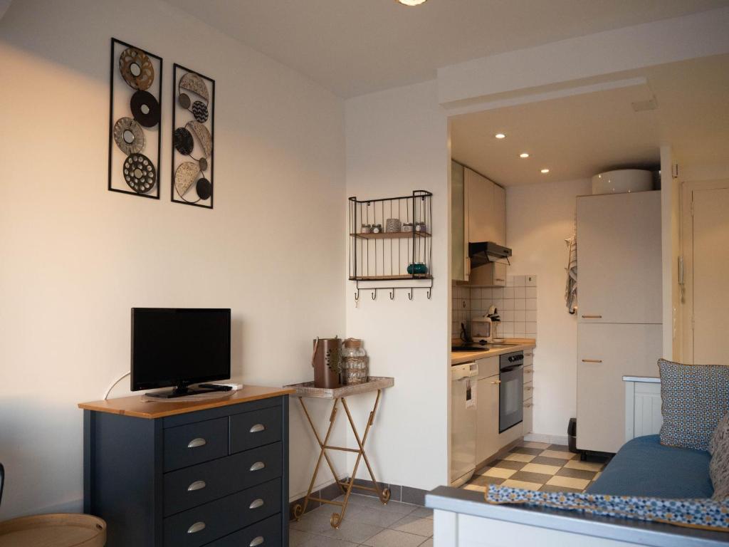 Kuchyň nebo kuchyňský kout v ubytování Catalunya Apartament per 4 persones en edifici del passeig marítim amb vistes sobre la Vall d'Aro