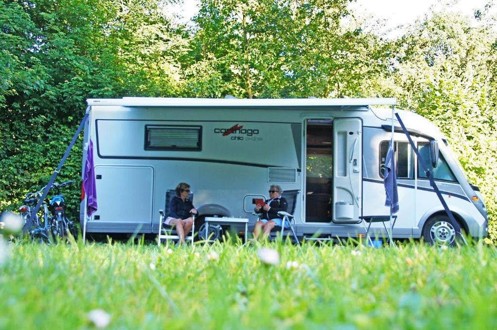 Lege Kampeerplaats + Prive Sanitair, Camping Alkenhaer