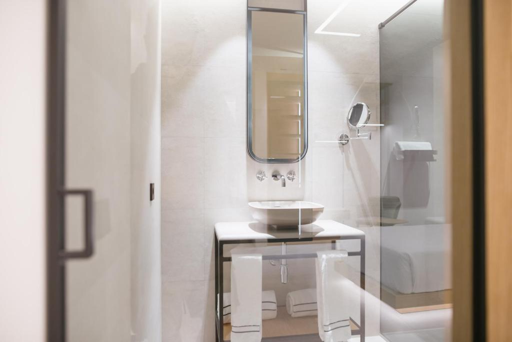 MYR Puerta Serranos - Resim 19