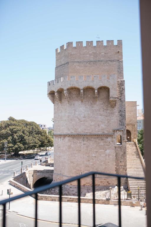 MYR Puerta Serranos, Valencia – Bijgewerkte prijzen 2023