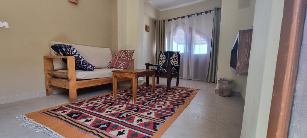 The Bedouin Moon - 12