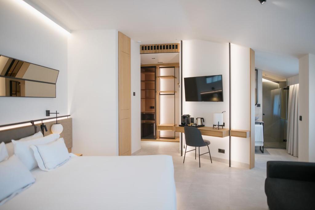 MYR Puerta Serranos, Valencia – Precios actualizados 2023