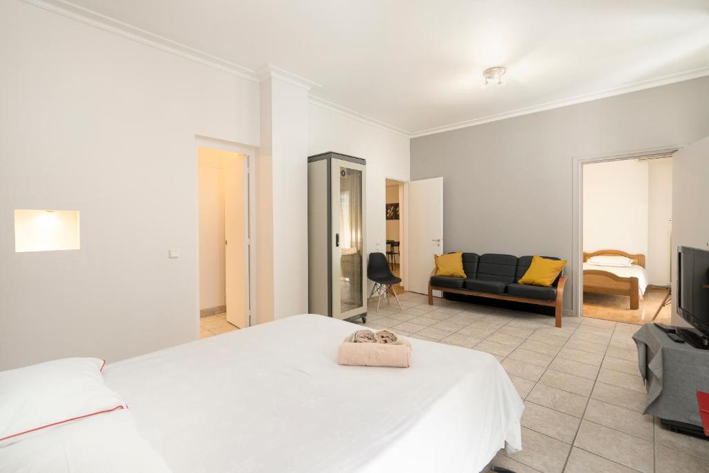 Posteľ alebo postele v izbe v ubytovaní Scent Of Freedom Apartment Renovated