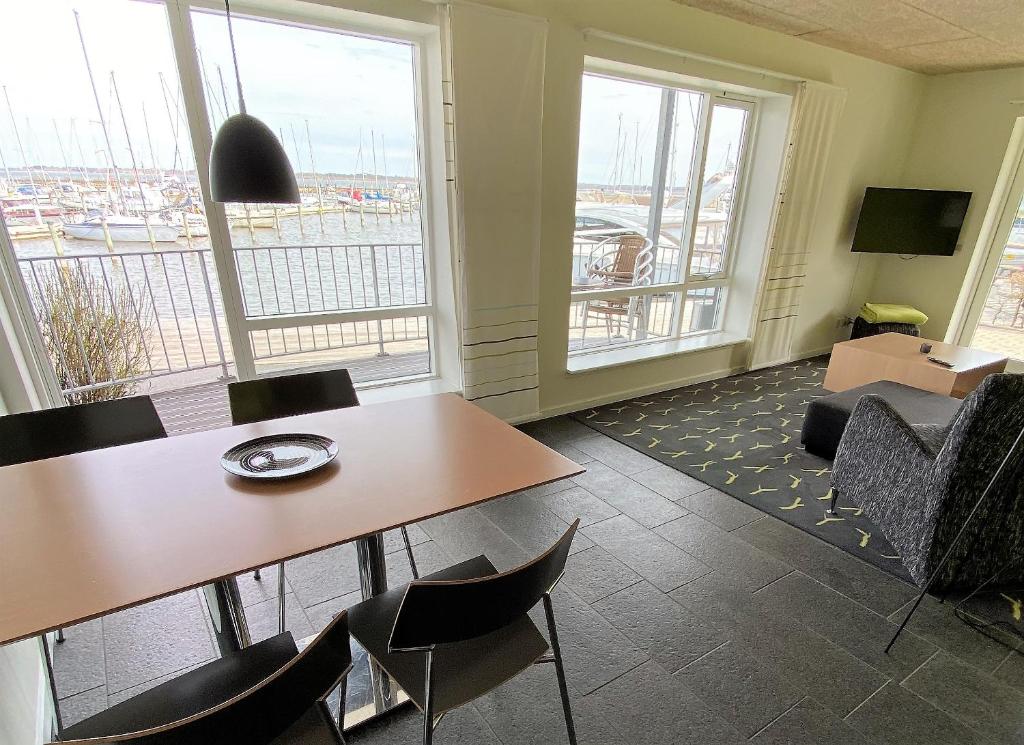 Posezení v ubytování Hotel Strandtangen