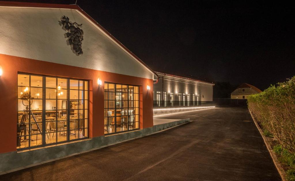 Budynek, w którym mieści się hotel