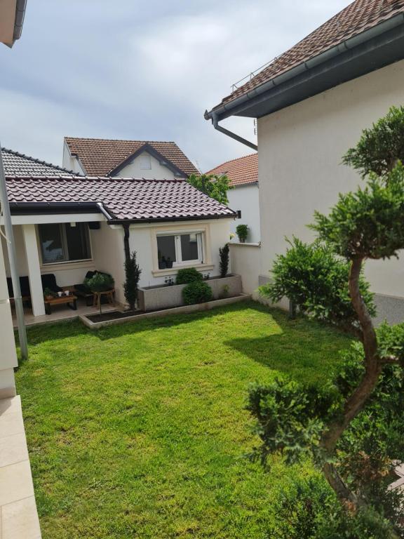 Zahrada ubytování Vila Cander