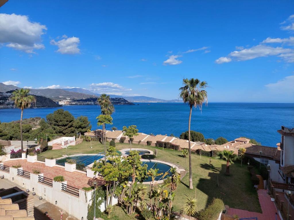 Luxury Penthouse: The Beacon at Punta de la Mona, Almuñécar ...