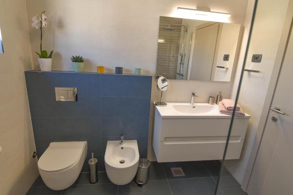 Kúpeľňa v ubytovaní Luxury apartment Punta with sea view and swimming pool