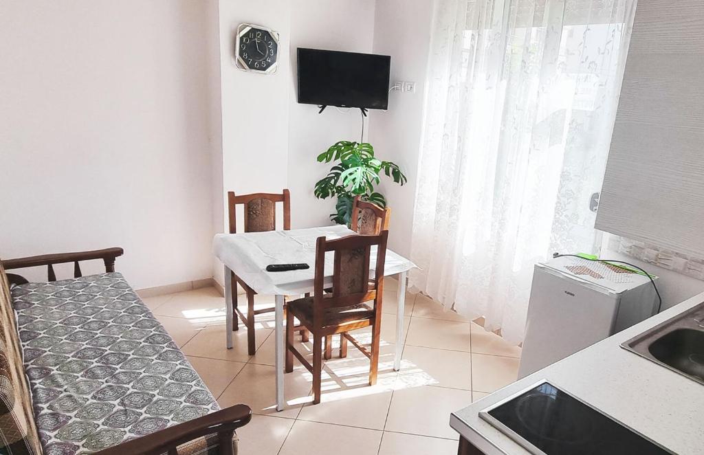Hamit Hoxha - Apartment Near Ohrid Lake - Image 5