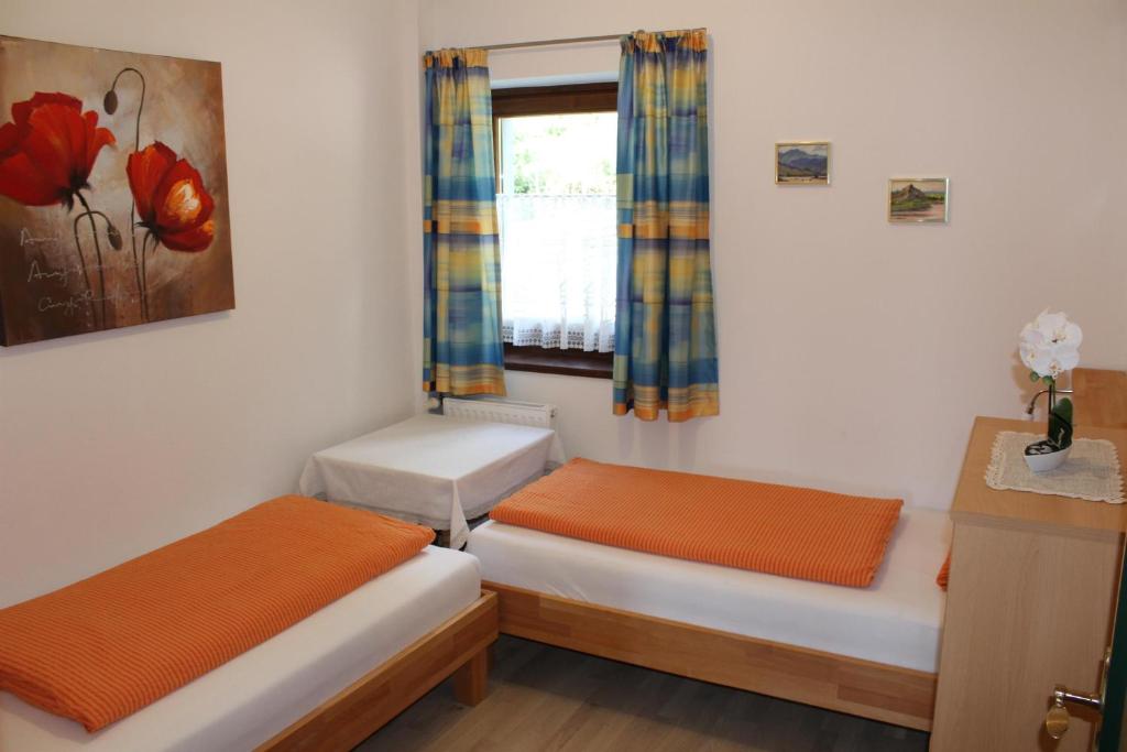 Postel nebo postele na pokoji v ubytování Haus Franz
