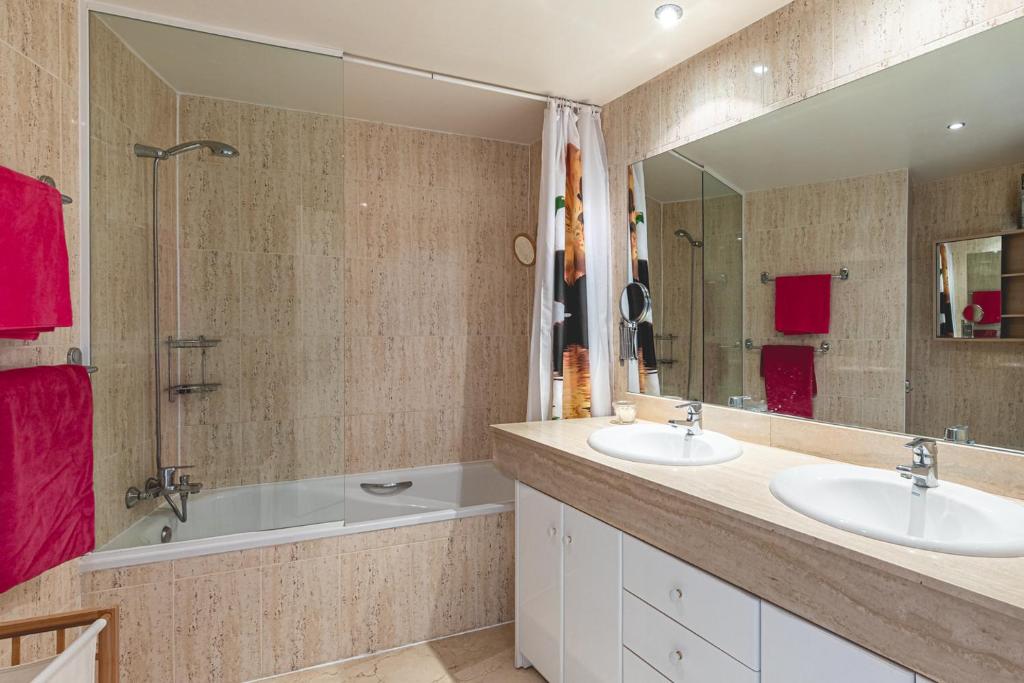 A bathroom at Apartamento Altea Nova