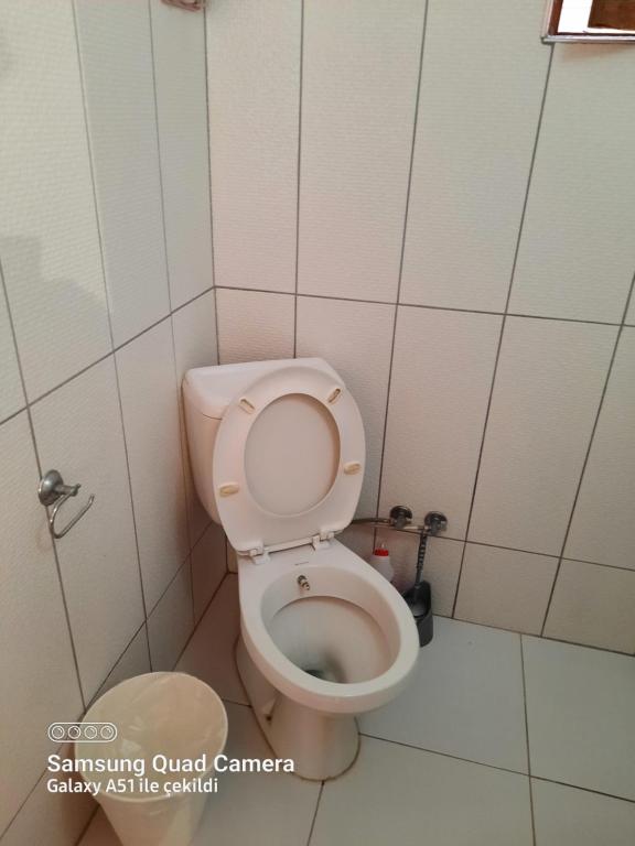 Koupelna v ubytování KUŞ YUVASI PANSiYON