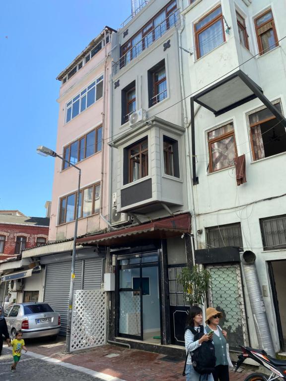 رزرو هتل و هاستل، هتل و آپارتمان Blue Mansion