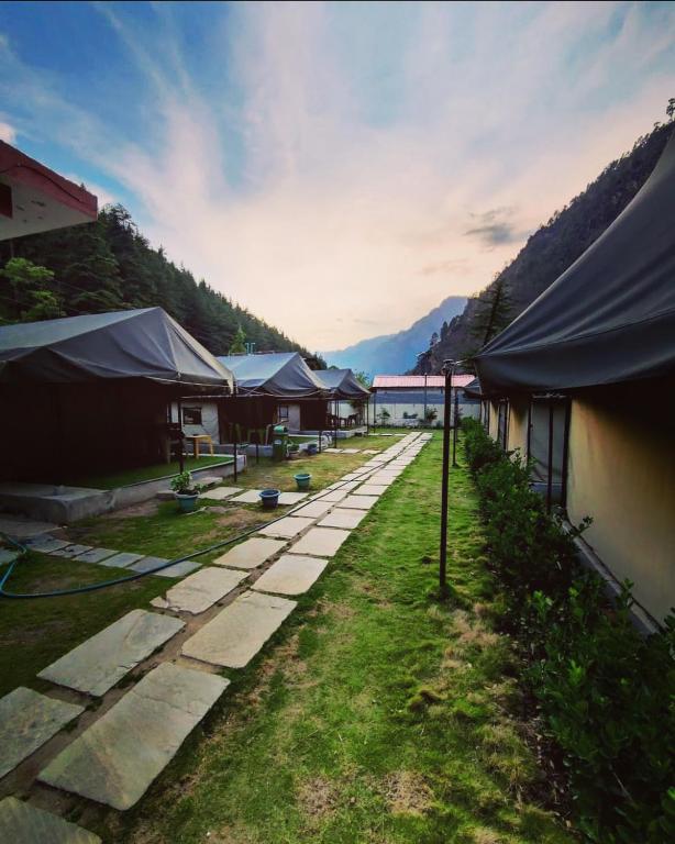 Příroda nedaleko luxury tent