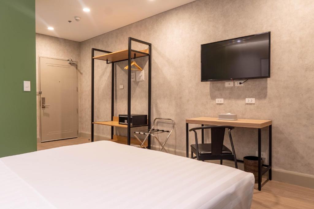 TV a/nebo společenská místnost v ubytování Primeway Suites Cebu