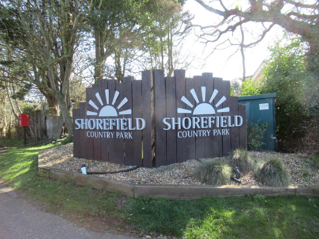 Shorefield Country Park Self-Catering Holiday Home - 