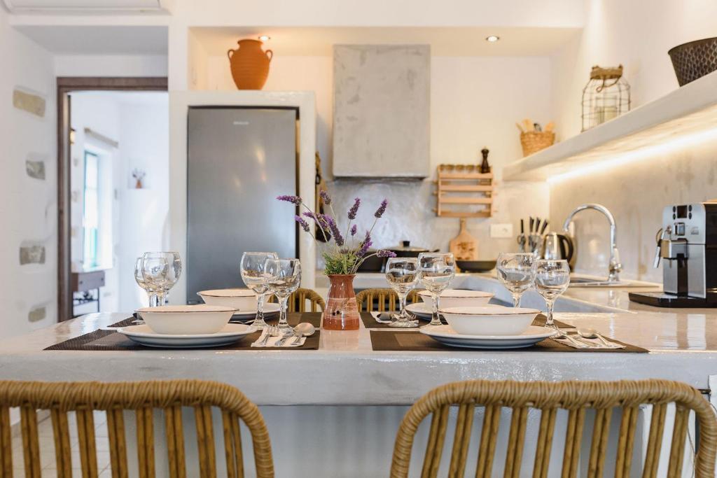 Nápoje v ubytovaní seaside Villa Glyfa Paros