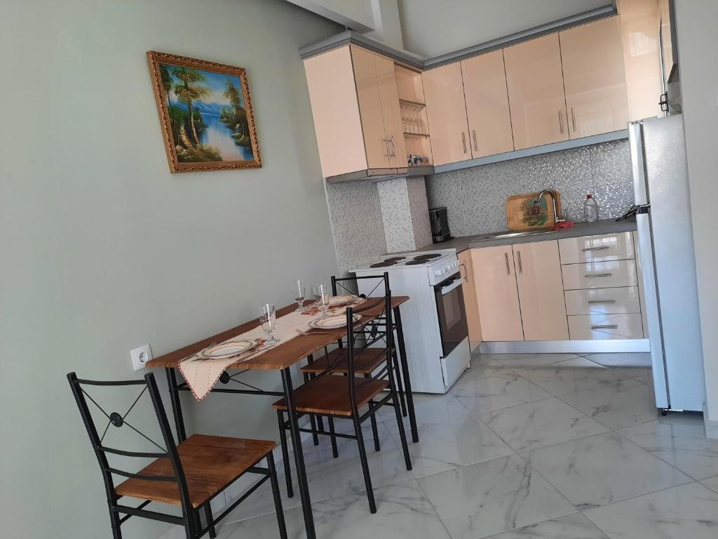 Kuchyň nebo kuchyňský kout v ubytování Kalamata COSY APARTMENT 2