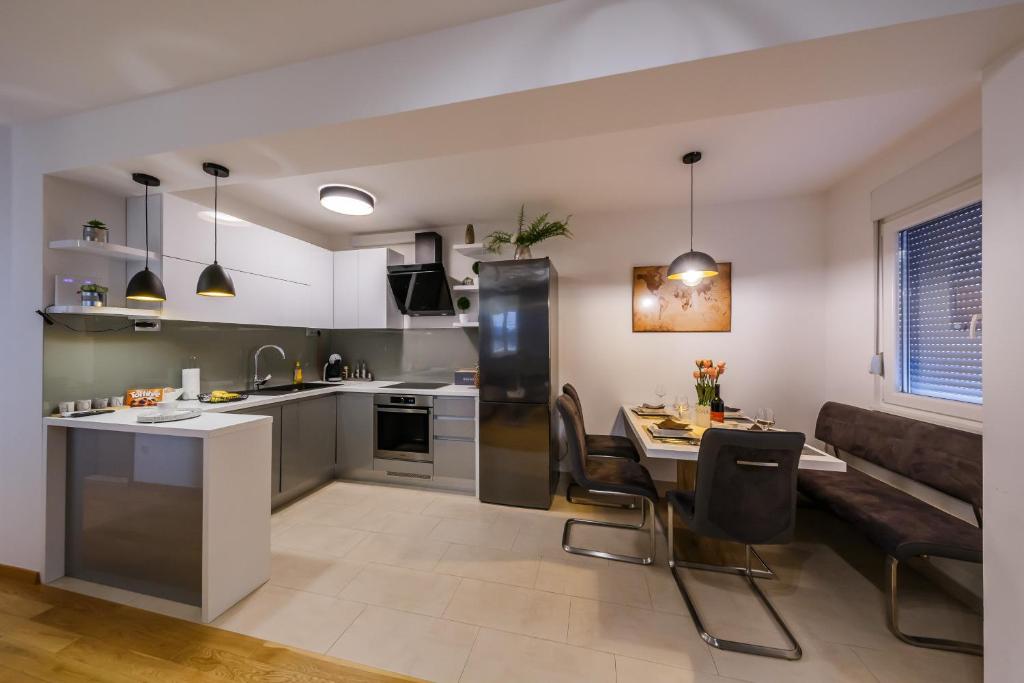 Kuchyňa alebo kuchynka v ubytovaní Apartment Angels