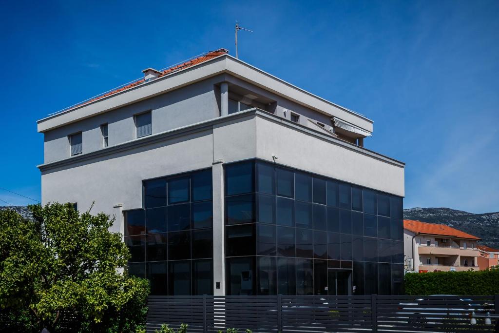 Budova, v ktorej sa apartmán nachádza