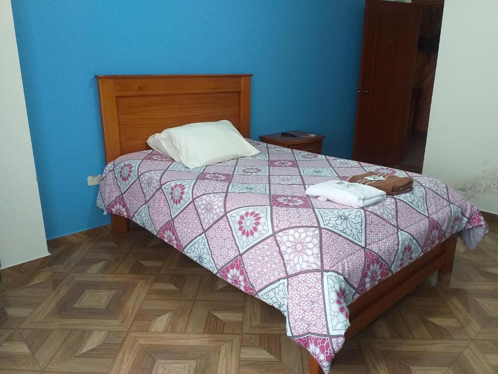 Postel nebo postele na pokoji v ubytování Hostal Resto - Bar "EL PEÑÓN"