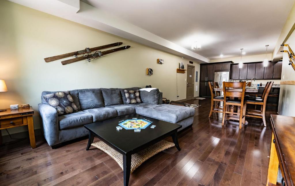 Apartment Nels Hideaway by Revelstoke Vacations, Canada