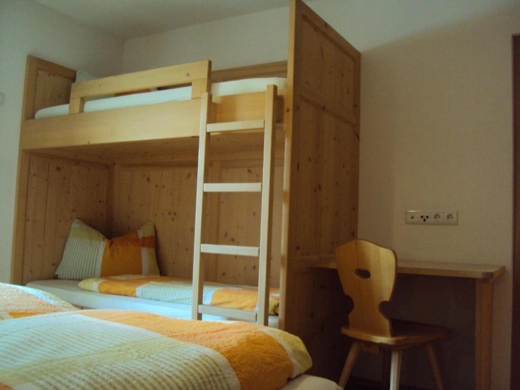 Haus Fliri - Habitación Cuádruple