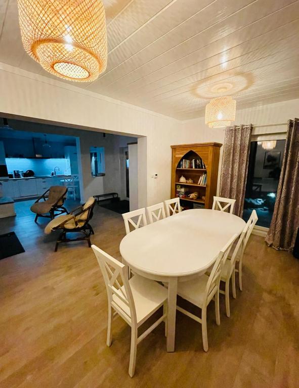 Posedenie v ubytovaní Dom Ogrodem Otulony
